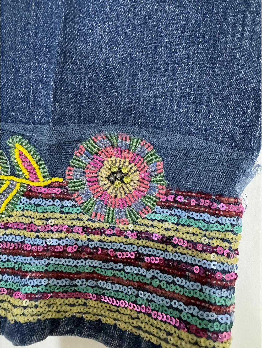 V. Cristina Embroidered Floral Cropped Jeans Size 8 Boho Y2K Capri Denim - Picture 3 of 9